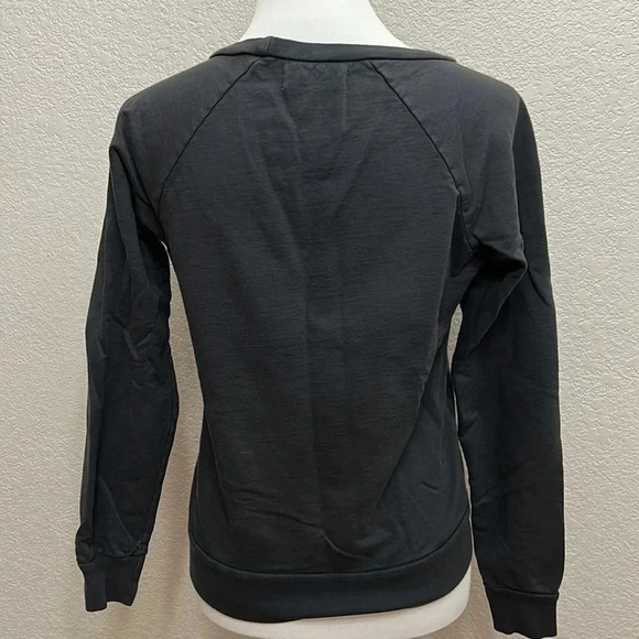 Wanderlust Find Your True North Sweatshirt - Picture 2 of 4